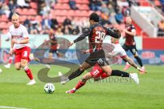 3. Liga; FC Ingolstadt 04 - Rot-Weiss Essen; Torchance verpasst Nishan Velupilay (28 FCI) Hofmann Jannik (37 RWE) Hüning Ben (15 RWE)