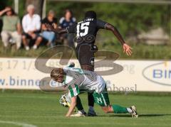 Landesliga - Freundschaftsspiel - Saison 2026/27 - SV Manching - FC Ingolstadt 04 II - Omotolani Sherif Oladosu (Nr.15 - FCI II) - Nico Daffner (Nr.14 - SV Manching) - Foto: Meyer Jürgen