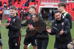 3. Liga; FC Ingolstadt 04 - SV Sandhausen; nach dem Spiel Sieg Jubel Freude Niclas Dühring (18, FCI) Max Plath (14 FCI) Cheftrainerin Sabrina Wittmann (FCI) Co-Trainer Ilia Gurev (FCI) Elias Decker (3, FCI)