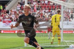 3. Liga; Rot-Weiss Essen - FC Ingolstadt 04; Ausgleich Tor Jubel Treffer Tobias Bech (11, FCI) 2:2 gegen Torwart Marius Funk (1, FCI)