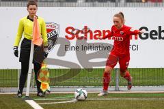 2. Frauen-Bundesliga - Saison 2021/2022 - FC Ingolstadt 04 - FC Bayern München II - Mailbeck Alina (#8 FCI) beim Eckball - Foto: Meyer Jürgen