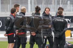 2.BL; FC Ingolstadt 04 - Training, neuer Cheftrainer Rüdiger Rehm, Pressekonferenz, Cheftrainer Rüdiger Rehm (FCI) leitet erstes Training im Gespräch mit der Mannschaft