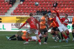 2024_1_20 - 3. Liga - Saison 2023/24 - HallescherFC - FC Ingolstadt 04 -  - Zeitler Deniz (Nr. 38 - FC Ingolstadt 04) - Simon Lorenz (Nr.32 - FC Ingolstadt 04) -  - XXXXX - Foto: Meyer Jürgen