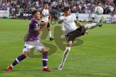 3.Liga - Saison 2022/2023 - VFL Osnabrück - FC Ingolstadt 04 - Erik Engelhardt (Nr.9 - VFL Osnabrück) - Calvin Brackelmann (Nr.17 - FCI) - Foto: Meyer Jürgen