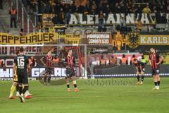 3. Liga; FC Ingolstadt 04 - Alemannia Aachen; Niederlage, hängende Köpfe 0:3, Ryan Malone (16, FCI) Simon Lorenz (32, FCI) Dennis Borkowski (7, FCI) Felix Keidel (43, FCI) Pascal Testroet (37, FCI)