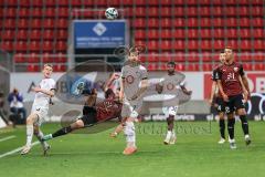 3. Liga; FC Ingolstadt 04 - SV Waldhof Mannheim; Zweikampf Kampf um den Ball Yannick Deichmann (20, FCI) Bahn Bentley Baxter (7 SVWM) Bolay Luca (25 SVWM)