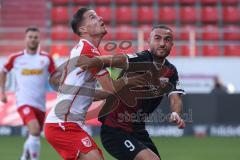 2.BL; FC Ingolstadt 04 - SSV Jahn Regensburg; Zweikampf Kampf um den Ball Fatih Kaya (9, FCI) Jan Elvedi (33 SSV)