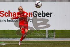 2. Frauen-Bundesliga - Saison 2021/2022 - FC Ingolstadt 04 - FC Bayern München II - Mailbeck Alina (#8 FCI) beim Eckball - Foto: Meyer Jürgen