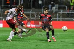 3. Liga; FC Viktoria Köln - FC Ingolstadt 04; Tor Jubel Treffer Schuß Yannick Deichmann (20, FCI) Wolf Lucas (21 VK) Handle Simon (7 VK)