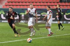 2.BL; FC Ingolstadt 04 - SG Dynamo Dresden; Tor Tor Jubel Treffer Patrick Schmidt (32, FCI) Ehlers Kevin (39 Dresden) Löwe Chris (15 Dresden) Filip Bilbija (35, FCI) Videobeweis