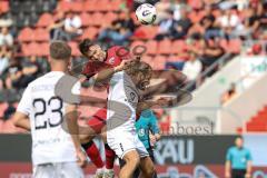 3. Liga; FC Ingolstadt 04 - 1. FC Schweinfurt 05; Kopfball Max Besuschkow (17, FCI) Böhnlein Kristian (13 S05)