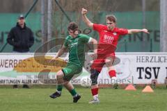Kreisklasse - Saison 2025/26- TSV Pförring - SV Karlshuld-  - Jonas Bäumler rot Pförring - Jonas Walter grün Karlshuld - Foto: Meyer Jürgen