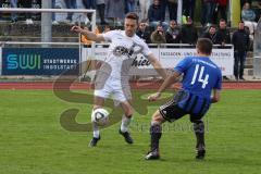 Kreisliga - Saison 2022/2023 - TSV Gaimersheim - FC Sandersdorf - Manuel Bittlmayer weiss Gaimersheim - Christian Winkler blau Sandersdorf - Foto: Meyer Jürgen