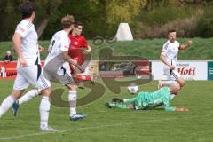 Kreisliga - Saison 2025/26- SV Zuchering - FC Mindelstetten - Fabian Sangl TW Mindelstetten - Leander Friedl rot Zuchering - Foto: Meyer Jürgen