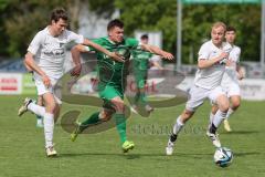 Bezirksliga - Saison 2024/25 - FC Gerolfing - SV Waldeck-München - Leo Zänger (Nr.11 - FC Gerolfing) - Lukas Obergrußberger weiss Waldeck rechts - Marco Stowasser weiss Waldeck links - Foto: Meyer Jürgen