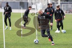 3. Liga; FC Ingolstadt 04 - Trainingsauftakt im Audi Sportpark, Trainingsgelände; Max Dittgen (10, FCI)