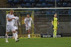 3. Liga; SV Waldhof Mannheim - FC Ingolstadt 04; Tor für Mannheim, hängende Köpfe Torwart Marius Funk (1, FCI) David Udogu (47, FCI) Tobias Bech (11, FCI)