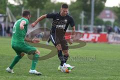 Bezirksliga - Saison 2024/25- TSV Gaimersheim - FC Gerolfing - Nico von Swiontek Brzezinski (Nr.17 - TSV Gaimersheim) - Christian Träsch (Nr.3 - FC Gerolfing) - Foto: Meyer Jürgen