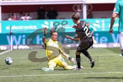 3. Liga; FC Ingolstadt 04 - VfB Lübeck; Tor Jubel Treffer Moritz Seiffert (23, FCI) Torwart Didzilatis Gavin (28 VfB)