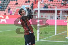 3. Liga; FC Ingolstadt 04 - MSV Duisburg; Tor Jubel Treffer 2:1 Fredrik Carlsen (8, FCI) Nishan Velupilay (28 FCI) Golfschlag