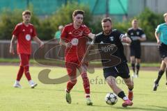 Kreispokal - Saison 2025/26- SV Eitensheim- TSV Gaimersheim  - Thomas Schreiner (Nr.10 - TSV Gaimersheim) - Robert Kipf rot  Eitensheim - Foto: Meyer Jürgen
