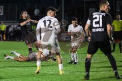 Toto-Pokal; ATSV Erlangen - FC Ingolstadt 04; Schuss auf das Tor links Tim Civeja (8, FCI) Leunard Ibrahimovic ( ATSV) Tobias Schröck (21, FCI)