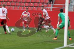 Toto-Pokal - Saison 2023/2024 - FC Ingolstadt 04 - Jahn Regensburg - Yannick Deichmann (Nr.20 - FCI) - Bryan Hein (Nr.3 - Regensburg) - Foto: Meyer Jürgen