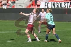 2. Bundesliga Frauen - Saison 2025/26 - FC Ingolstadt 04 Frauen - SC Sand - Nina Penzkofer (Nr.29 - FC Ingolstadt Frauen I)- Fischer Milena grün SC Sand  - Foto: Meyer Jürgen