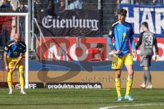 2.BL; FC Ingolstadt 04 - FC Schalke 04; Tor für Schalke, Filip Bilbija (35, FCI) Nico Antonitsch (5, FCI) Torwart Dejan Stojanovic (39 FCI) hängende Köpfe