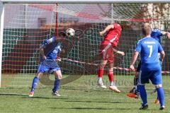 Kreisklasse - Saison 2024/25- Türk SV Ing - FC Arnsberg - Daniel Drotleff rot Tür sv - Simon Schmidt blau links Arnsberg - Foto: Meyer Jürgen