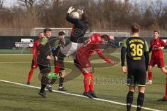 AUDI - Schanzer Amateurcup 2023 - Vorrunde - SV Walpertskirchen - SV Zuchering - Stefan Gröppmaier Torwart Walpertskirchen - Mario Kundrata rot Zuchering - Foto: Meyer Jürgen