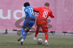 A-Junioren - Bundesliga Süd FC Ingolstadt 04 - TSG 1899 Hoffenheim - Benedikt Schwarzensteiner (Nr.18 - FCI A-Junioren) - Obiogumo Uche blau Hoffenheim -  Foto: Meyer Jürgen