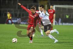 3. Liga; SSV Ulm - FC Ingolstadt 04; Zweikampf Kampf um den Ball Marcel Costly (22, FCI) Mazagg Lukas (27 Ulm)
