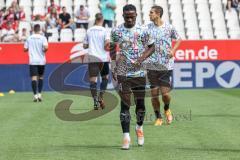 3. Liga; Rot-Weiss Essen - FC Ingolstadt 04; vor dem Spiel Aufwärmtrikot Puma stronger together, Hans Nunoo Sarpei (18 FCI) Nikola Stevanovic (15, FCI)