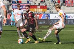 2.BL; FC Ingolstadt 04 - Holstein Kiel; Marc Stendera (10, FCI) Komenda Marco (3 Kiel)