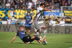 3. Liga - Saison 2026/27 - 1. FC Saarbrücken - FC Ingolstadt 04  - Fredrik Carlsen (Nr.8 - FCI) - Mladen Cvjetinovic (Nr.21 - Saarbrücken) - Foto: Meyer Jürgen