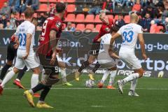 3.Liga - Saison 2022/2023 - FC Ingolstadt 04 -  SV Meppen - Tobias Bech (Nr.11 - FCI) - Jonas Fedl (Nr.5 - SV Meppen) - Foto: Meyer Jürgen