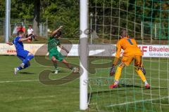 Bezirksliga Oberbayern Nord - SV Manching - SV Nord Lerchenau - Said Magomedov (#17 Manching) grün - Hafner Korbinian blau Lerchenau - Angermeier Mathias Torwart Lerchenau - Foto: Jürgen Meyer