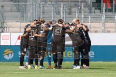 3. Liga; Rot-Weiss Essen - FC Ingolstadt 04; Teambesprechung vor dem Spiel Torwart Marius Funk (1, FCI) Marcel Costly (22, FCI) Pascal Testroet (37, FCI) Tobias Schröck (21, FCI) Patrick Schmidt (9, FCI) Tobias Bech (11, FCI)