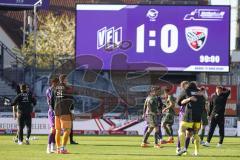 3. Liga; VfL Osnabrück - FC Ingolstadt 04; Niederlage, hängende Köpfe Torwart Marius Funk (1, FCI) Felix Keidel (43, FCI) Marcel Costly (22, FCI) Pascal Testroet (37, FCI)