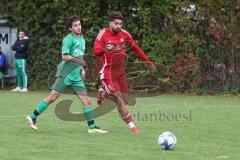 Kreisklasse - Saison 2025/26- TSV Lenting - Türkisch SV Ingolstadt - Daniel Drotleff rot Türk SV  - Paul Binder grün Lenting Foto: Meyer Jürgen