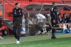 3. Liga; FC Ingolstadt 04 - Erzgebirge Aue; an der Seitenlinie, Spielerbank Cheftrainerin Sabrina Wittmann (FCI)