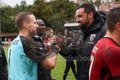 Toto-Pokal; VfB Eichstätt - FC Ingolstadt 04; Sieg Jubel Freude Halbfinale Torwart Marius Funk (1, FCI) Sportmanager Malte Metzelder (FCI)