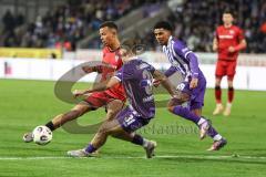 3. Liga; VfL Osnabrück - FC Ingolstadt 04; Zweikampf Kampf um den Ball Marcel Costly (22, FCI) Kammerbauer Patrick (31 VFL) Wiethaup Kevin (19 VFL)