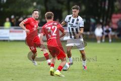 Toto-Pokal - VfB Forstinning - FC Ingolstadt 04; Emre Gül (5, FCI) Zweikampf Kampf um den Ball Milicevic, Karlo (32)