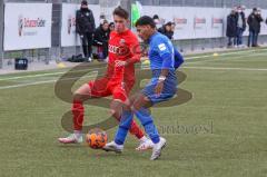 A - Junioren Bundesliga Süd/Südwest -  Saison 2021/2022 - FC Ingolstadt 04 - Heidenheim - Perconti Jonas (#2 FCI) - Jaryu Seedy blau Heidenheim - Foto: Meyer Jürgen