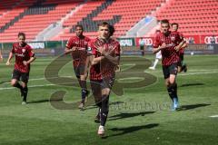 3. Liga - FC Ingolstadt 04 - FSV Zwickau - Elfmeter Tor Jubel 3:2, Dennis Eckert Ayensa (7, FCI) zeigt sein 7 mit Francisco Da Silva Caiuby (13, FCI) Filip Bilbija (35, FCI) Caniggia Ginola Elva (14, FCI) Michael Heinloth (17, FCI) Merlin Röhl (34, FCI)