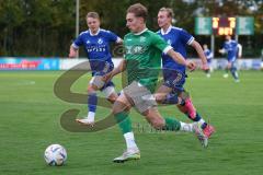 Kreisliga - Saison 2023/2024 - FC Gerolfing - TSV Ober/Unterhaunstadt - Timo Kraus grün Gerolfing - Nick Wagner
 blau Oberhaunstadt - Foto: Meyer Jürgen