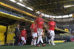 3. Fußball-Liga - Saison 2022/2023 - Borussia Dortmund II - FC Ingolstadt 04 - Tobias Schröck (Nr.21 - FCI) - Pascal Testroet (Nr.37 - FCI) betreten das Spielfeld zum warm machen - Foto: Meyer Jürgen