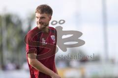 Toto-Pokal - VfB Forstinning - FC Ingolstadt 04; vor dem Spiel Benjamin Kanuric (37 FCI)